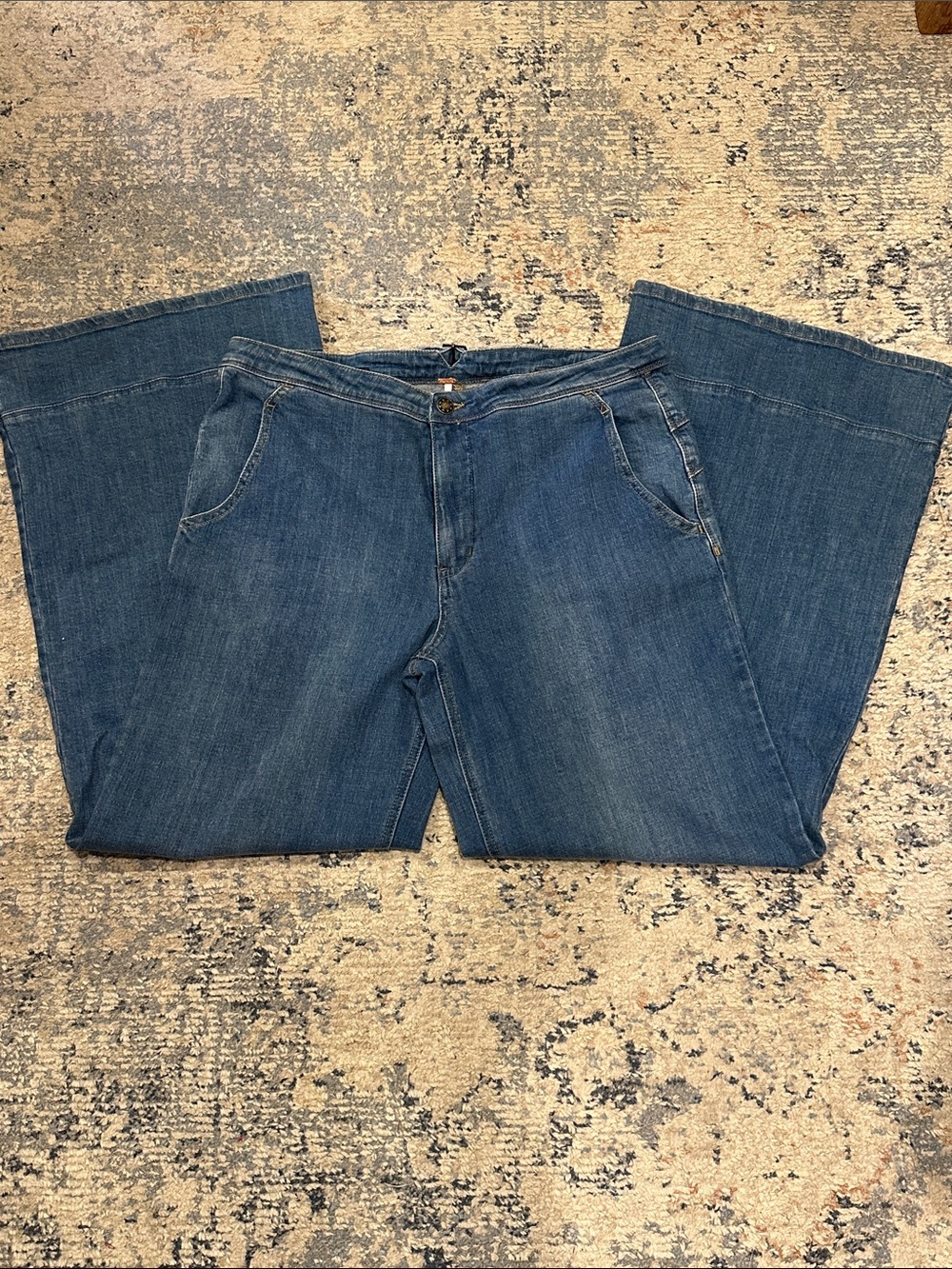 Wide Leg Buckle Back Western Jeans